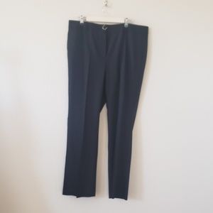 ANN TAYLOR  CLASSIC FIT TROUSER.